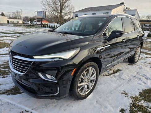 Used 2023 Buick Enclave Essence w/ Experience Buick Package image 3