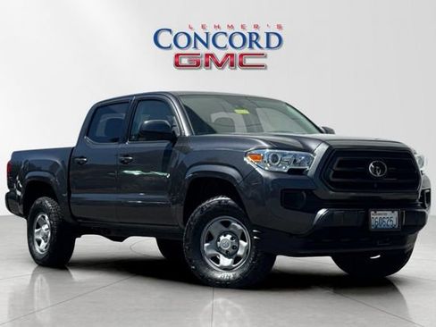 Used 2022 Toyota Tacoma SR w/ SR Convenience Package RWD image 1