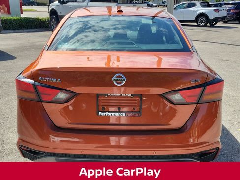 Used 2020 Nissan Altima 2.5 SR w/ Premium Package FWD image 8