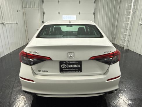 Used 2024 Honda Civic Sport image 35