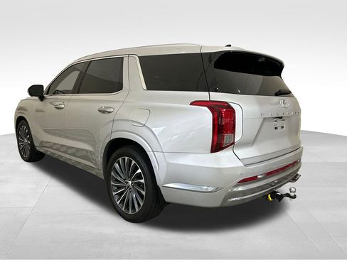Used 2025 Hyundai Palisade Calligraphy AWD/4WD image 3