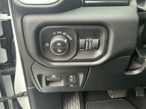 New 2026 RAM 1500 Laramie AWD/4WD image 30