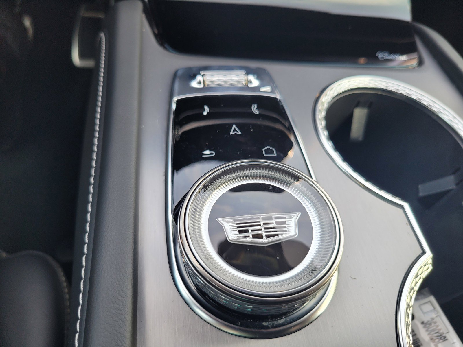 Used 2026 Cadillac Vistiq Sport AWD/4WD image 23