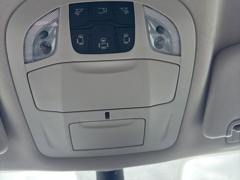 Used 2024 Chrysler Pacifica Touring-L w/ Road Tripper Package FWD image 61