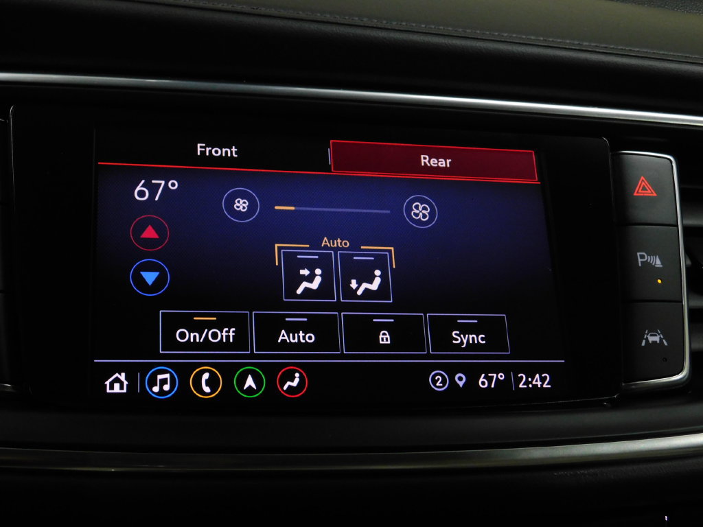 Used 2024 Buick Enclave Avenir AWD/4WD image 46