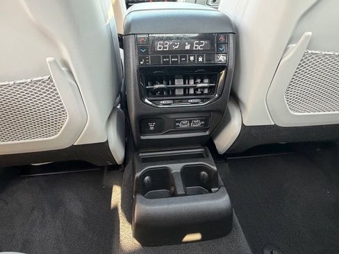 Certified 2021 Jeep Grand Cherokee L Overland w/ Luxury Tech Group IV AWD/4WD image 35