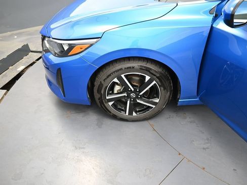 Used 2024 Nissan Sentra SV FWD image 15