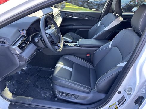 Certified 2025 Toyota Camry SE image 16