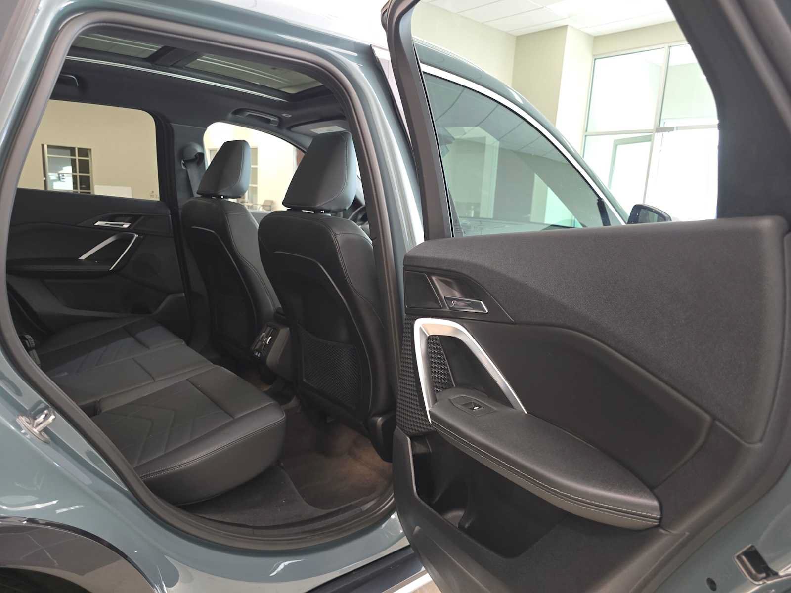 Used 2024 BMW X1 xDrive28i w/ Convenience Package AWD/4WD image 25