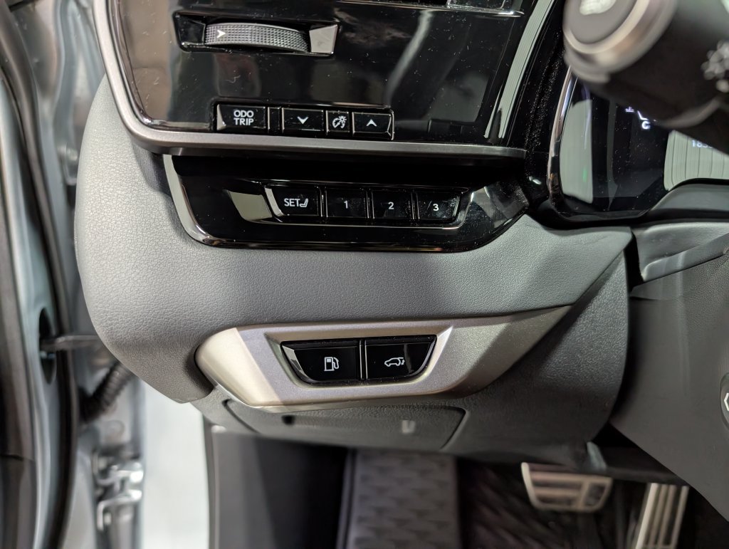 Used 2024 Lexus RX 500h F Sport w/ Convenience Package AWD/4WD image 21