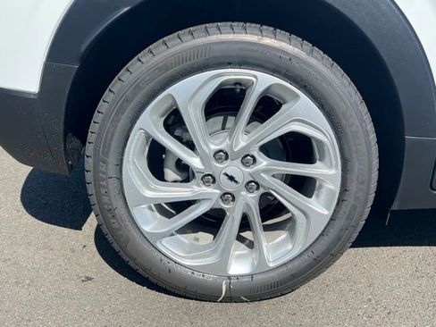 New 2027 Chevrolet Bolt LT image 10