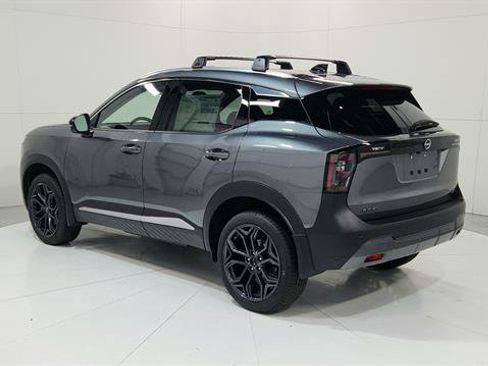 Certified 2026 Nissan Kicks SR FWD image 6