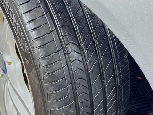 Used 2014 Mercedes-Benz C 250 Sport image 33