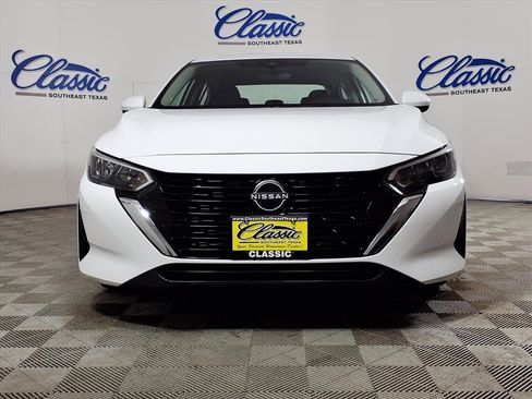 Used 2024 Nissan Sentra S image 3