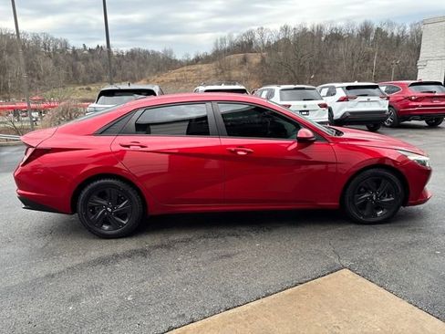 Used 2021 Hyundai Elantra SEL image 6