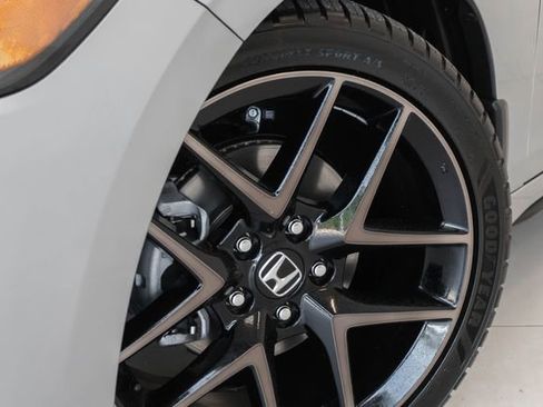 Certified 2023 Honda Civic Sport Touring image 2