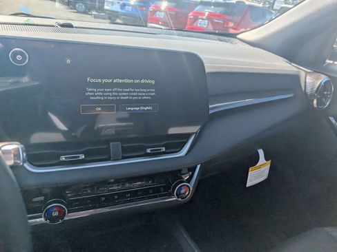 New 2026 Chevrolet Equinox LT w/ Convenience Package II image 20