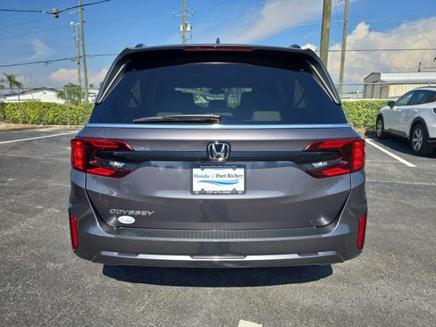 New 2026 Honda Odyssey EX-L image 5