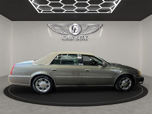 Used 2011 Cadillac DTS Luxury image 5