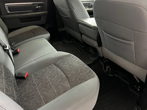 Used 2019 RAM 1500 Big Horn RWD image 29