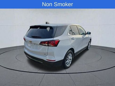 Used 2024 Chevrolet Equinox LT w/ LPO, Floor Liner Package FWD image 6