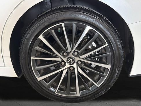 Certified 2025 Lexus ES 350 w/ Premium Package FWD image 23