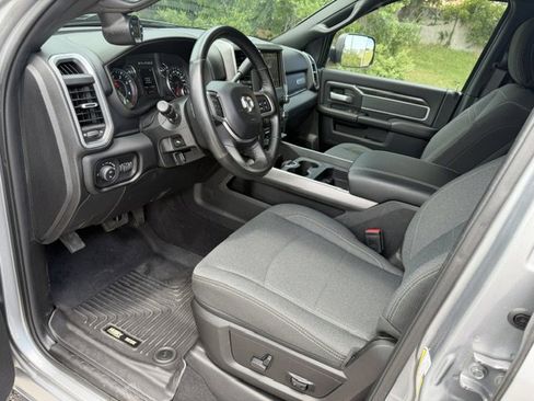 Used 2020 RAM 2500 Big Horn w/ Night Edition AWD/4WD image 12