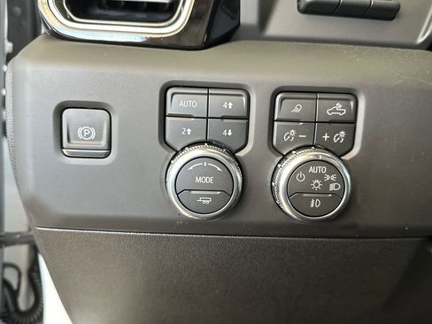 New 2026 GMC Sierra 3500 Denali Ultimate image 20