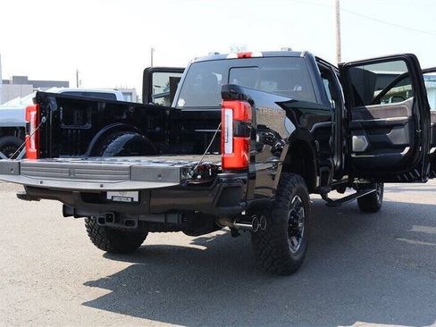 Used 2024 Ford F350 Platinum w/ Tremor Off-Road Package AWD/4WD image 41
