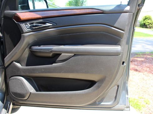 Used 2015 Cadillac SRX Luxury FWD image 38