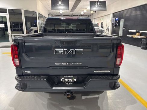 Used 2022 GMC Sierra 1500 Elevation w/ LPO, Elevation Black Package image 5