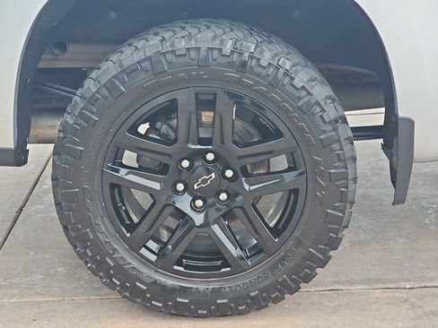 Used 2022 Chevrolet Silverado 1500 RST w/ LPO, Blackout Package image 37
