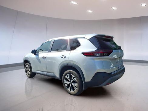 Used 2023 Nissan Rogue SV AWD/4WD image 3