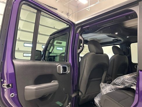 New 2026 Jeep Gladiator Willys image 29