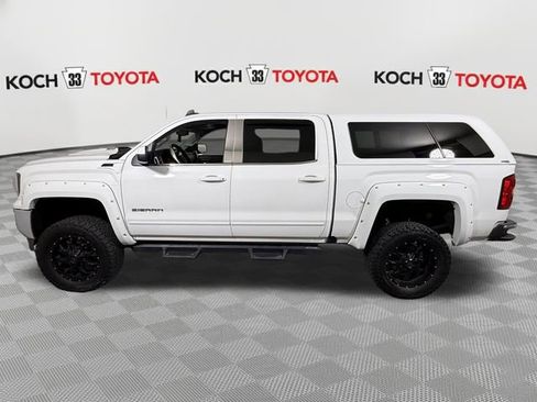 Used 2018 GMC Sierra 1500 SLE w/ SLE Value Package image 4