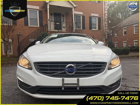 Used 2016 Volvo V60 T5 Premier image 4