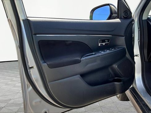 Used 2016 Mitsubishi Outlander Sport ES FWD image 19