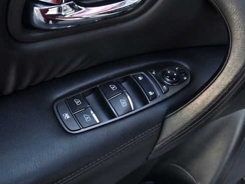 Used 2023 Nissan Armada SL w/ Captain's Chairs Package image 10