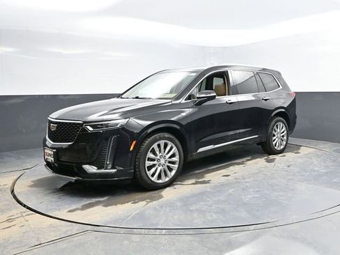 Used 2022 Cadillac XT6 Premium Luxury w/ Platinum Package image 5