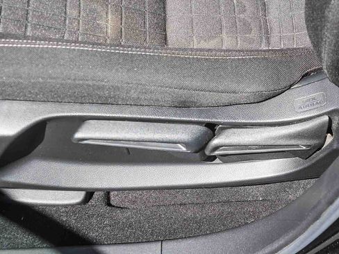Used 2024 Honda HR-V LX image 20