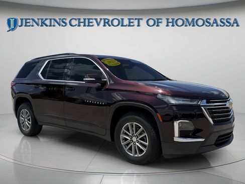 Used 2023 Chevrolet Traverse LT FWD image 1