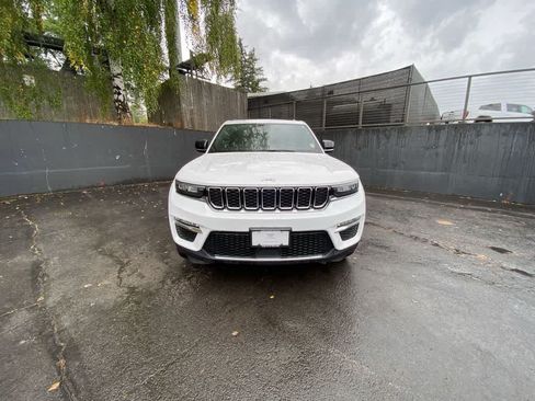Used 2024 Jeep Grand Cherokee Limited 4xe AWD/4WD image 9