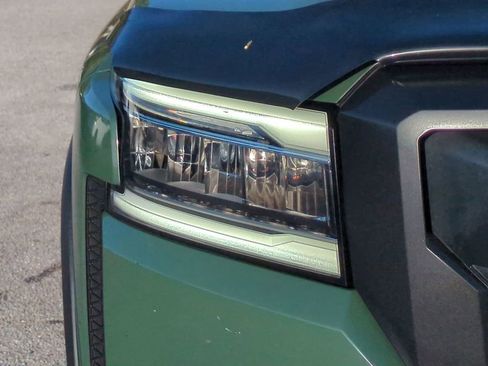 Used 2023 Nissan Frontier Pro-X w/ Pro-X Premium Package image 10