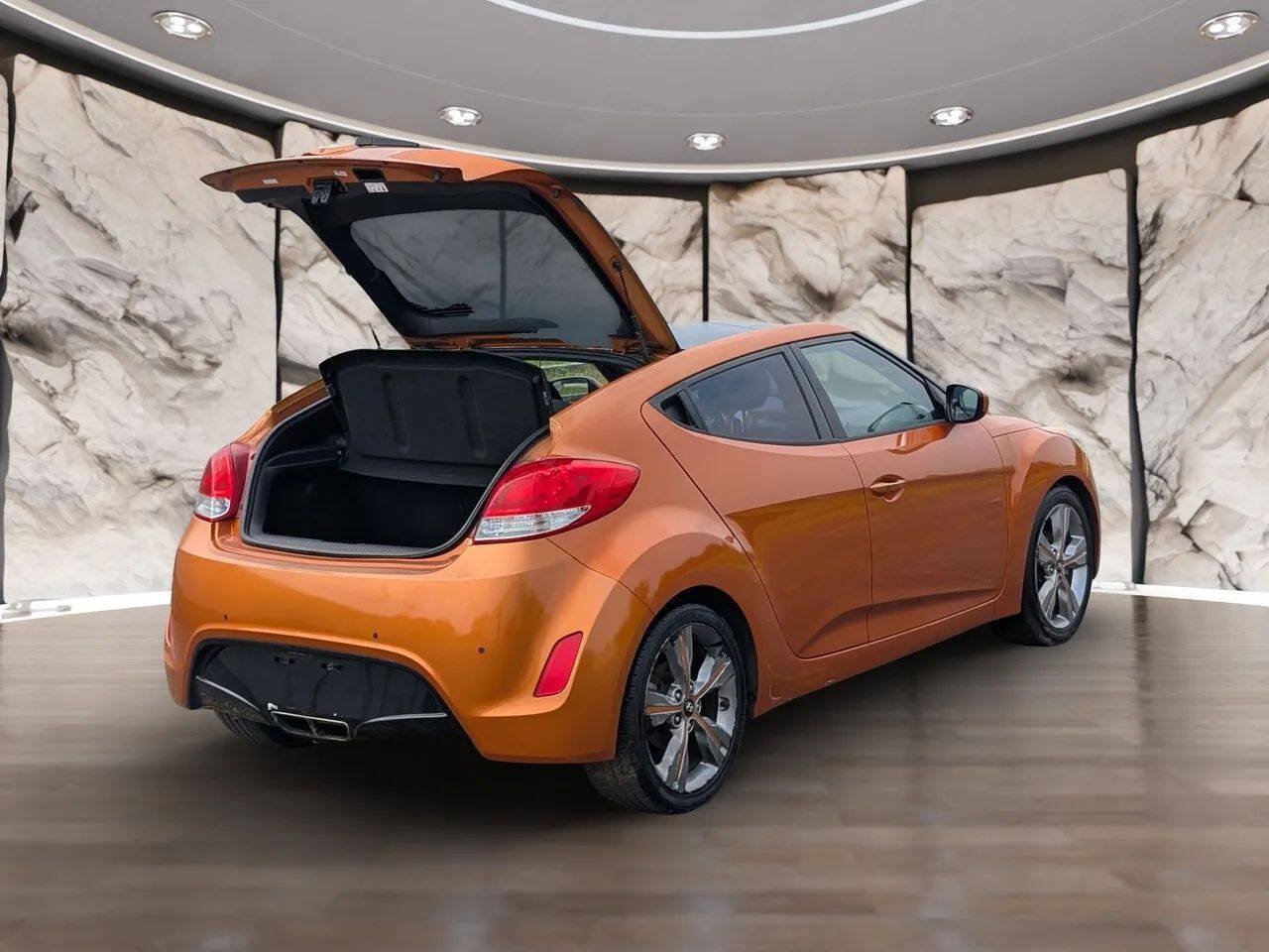 Used 2016 Hyundai Veloster w/ Option Group 03 FWD image 23