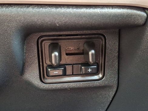 Certified 2025 Ford Expedition Max Active AWD/4WD image 30