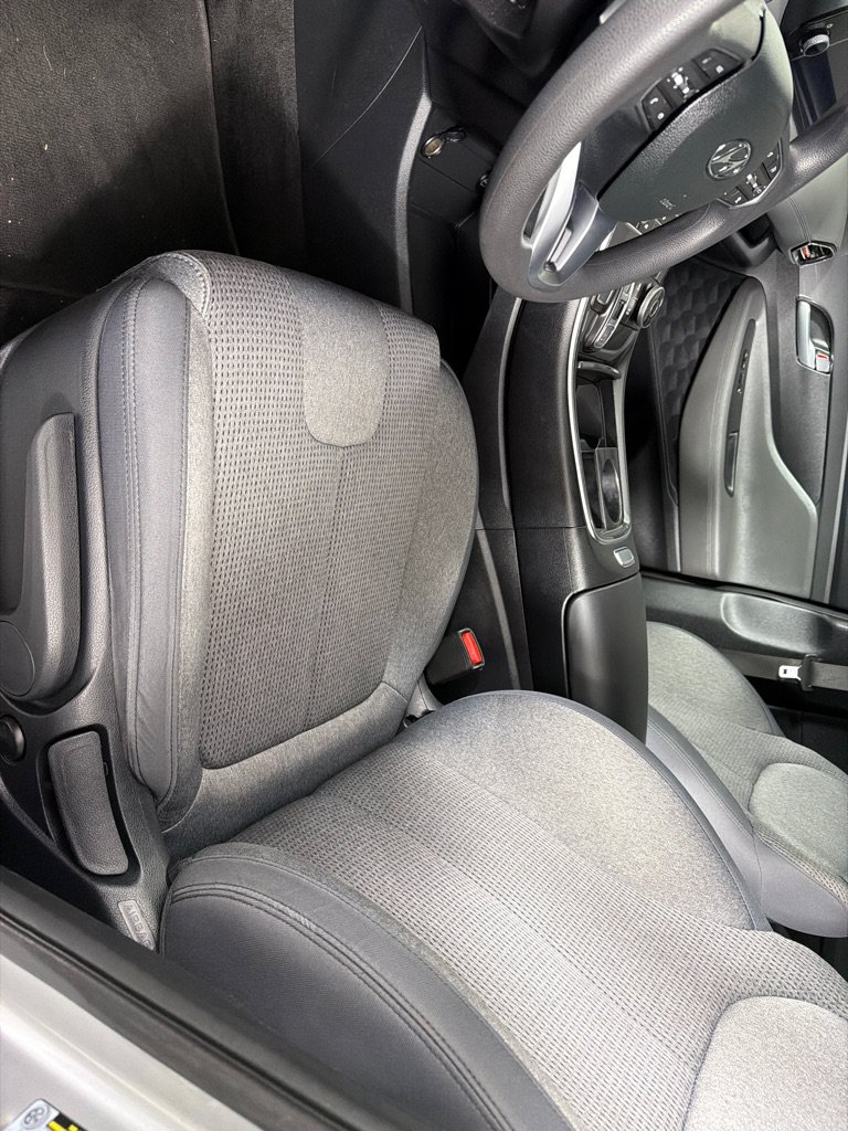 Used 2021 Hyundai Santa Fe SE AWD/4WD image 12