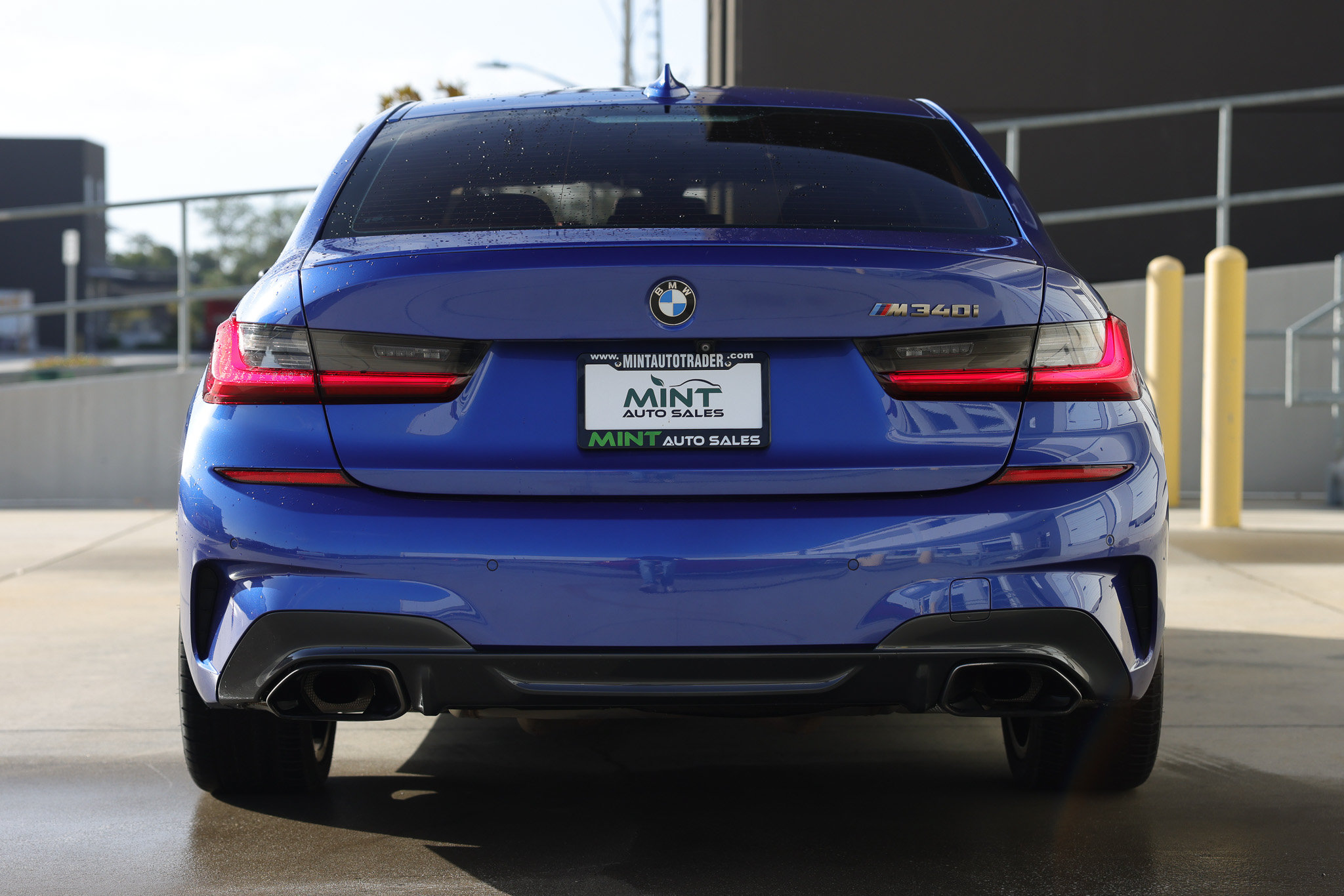 Used 2021 BMW M340i RWD image 11