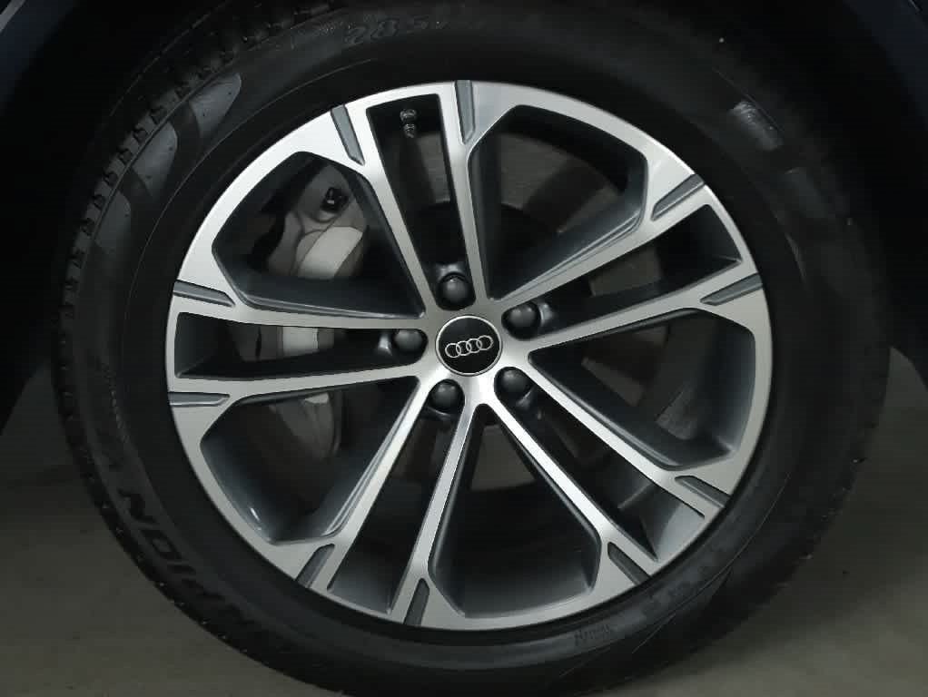Used 2026 Audi Q7 2.0T Premium AWD/4WD image 10