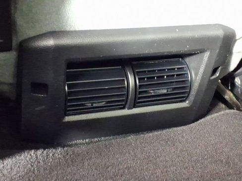 Used 2017 RAM 1500 Express AWD/4WD image 13