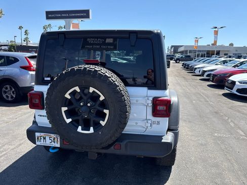 Used 2024 Jeep Wrangler Unlimited Rubicon 4xe AWD/4WD image 13